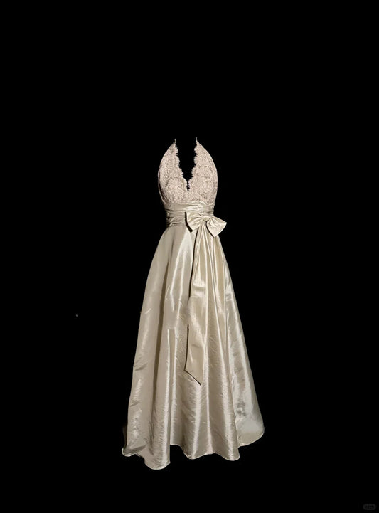 A line V Neckline Champagne Lace Prom Gown Fairy Prom Dresses