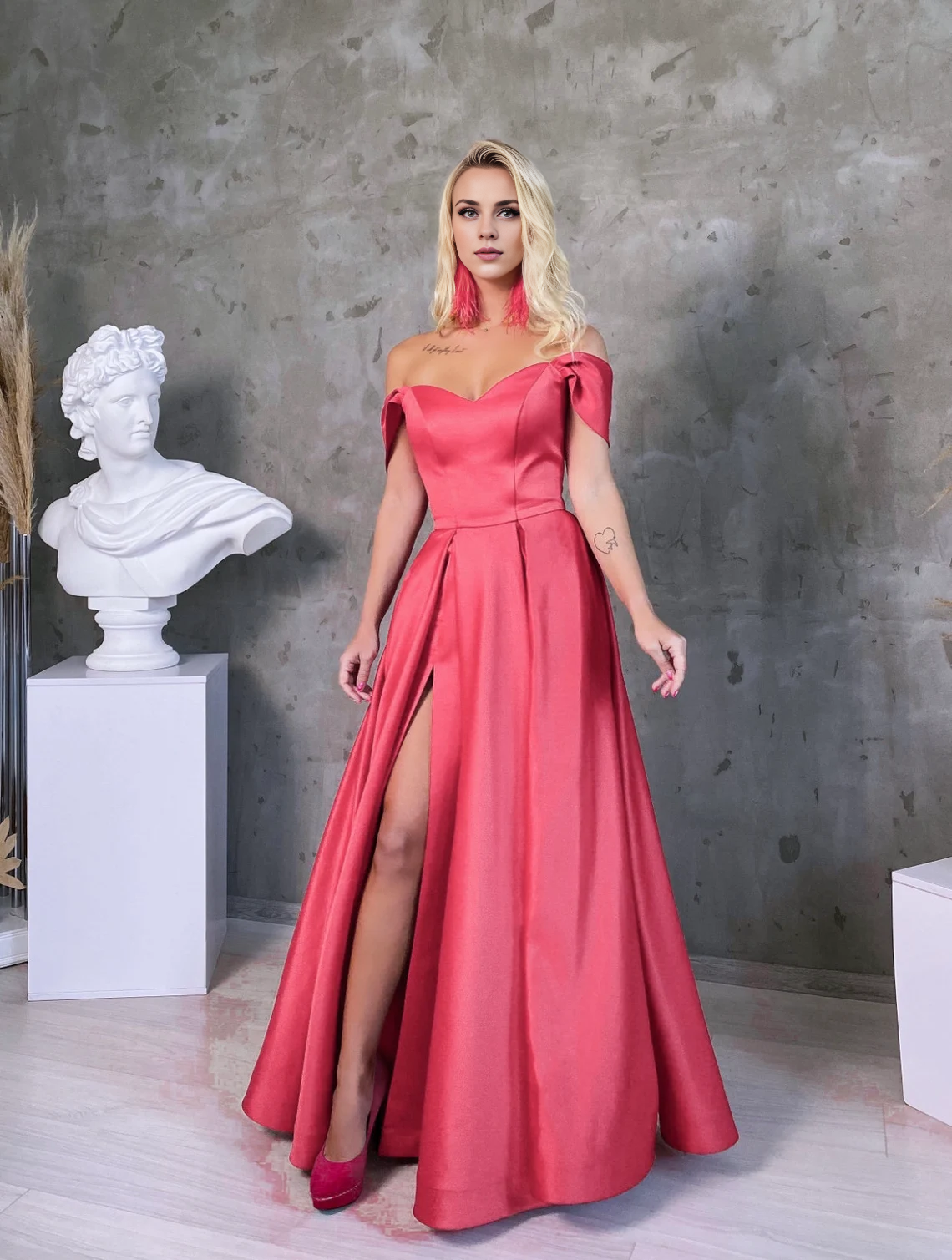A-Line Fuchsia Satin Bridesmaid Dress Simple Off Shoulder Long Wedding Guest Party Dresses