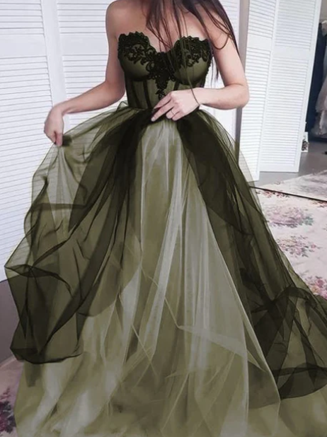Artistic Green color sweetheart neck long prom dress evening dress