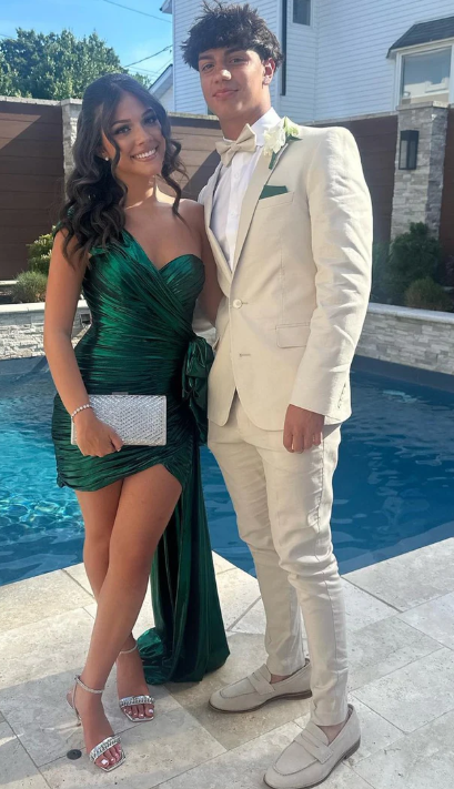 Sexy Green One-Shoulder Ruched Homecoming Dress