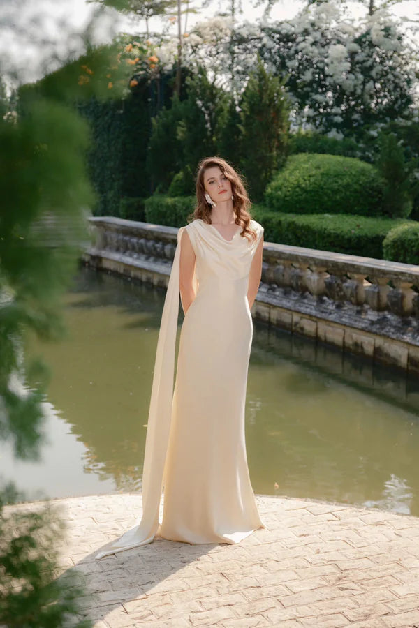 Elegant Backless Sleeveless Floor-Length Prom Dresses