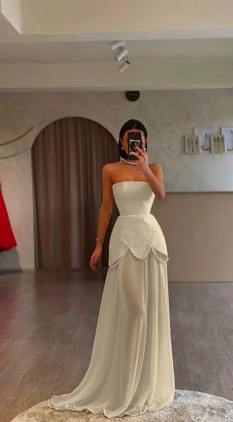 Elegant White Strapless Sleeveless Long Prom Dress With Pleated Beading