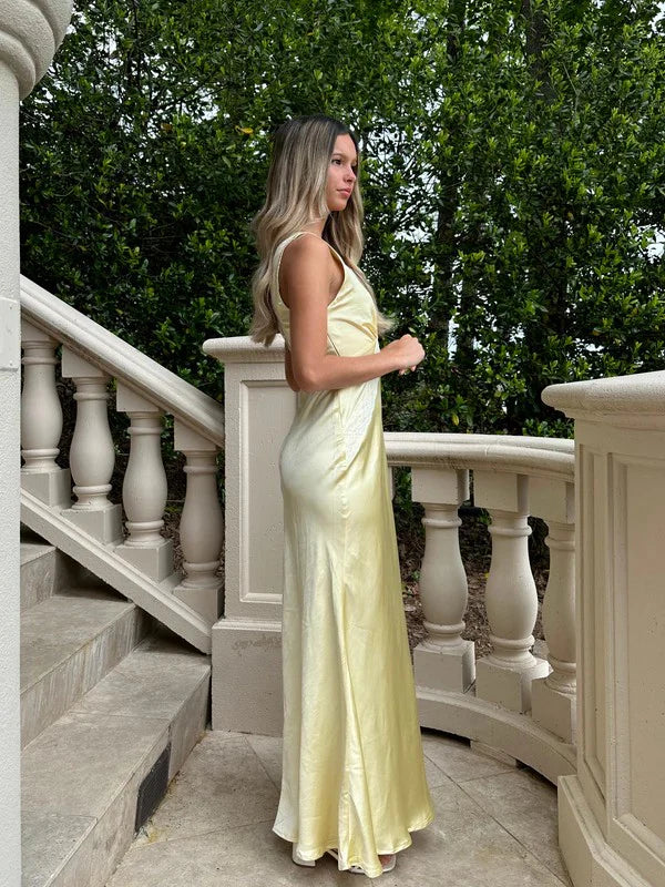 Sexy V-neck Sleeveless Mermaid Satin Evening Prom Dresses