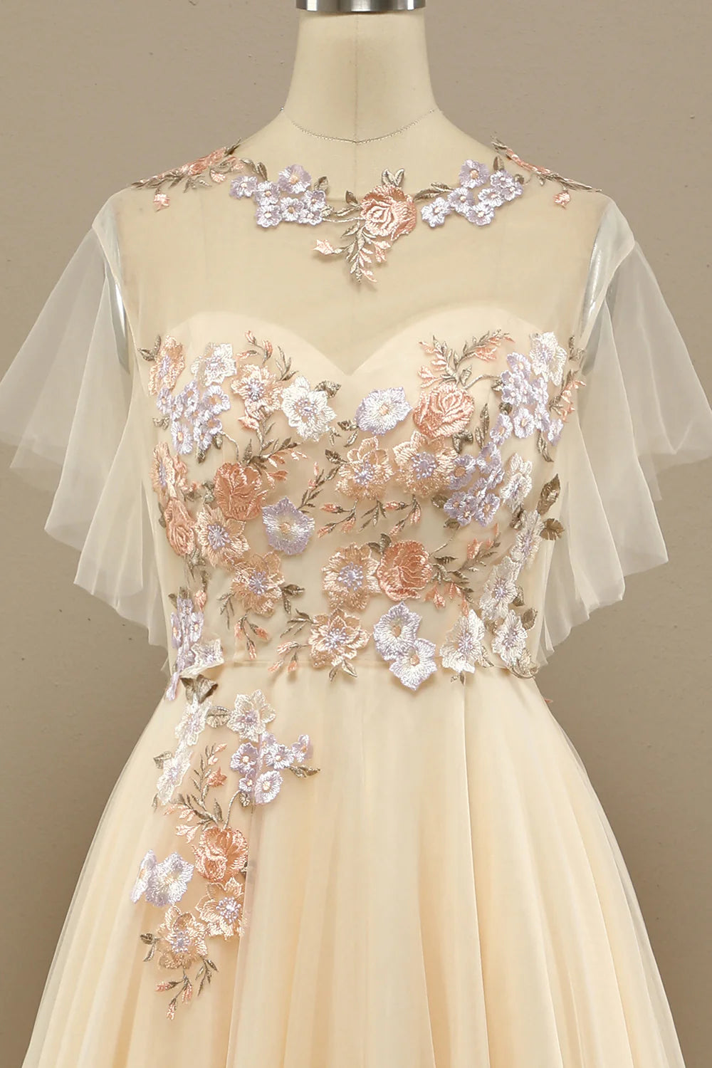 Romantic Yellow Long Prom Dress With Appliques