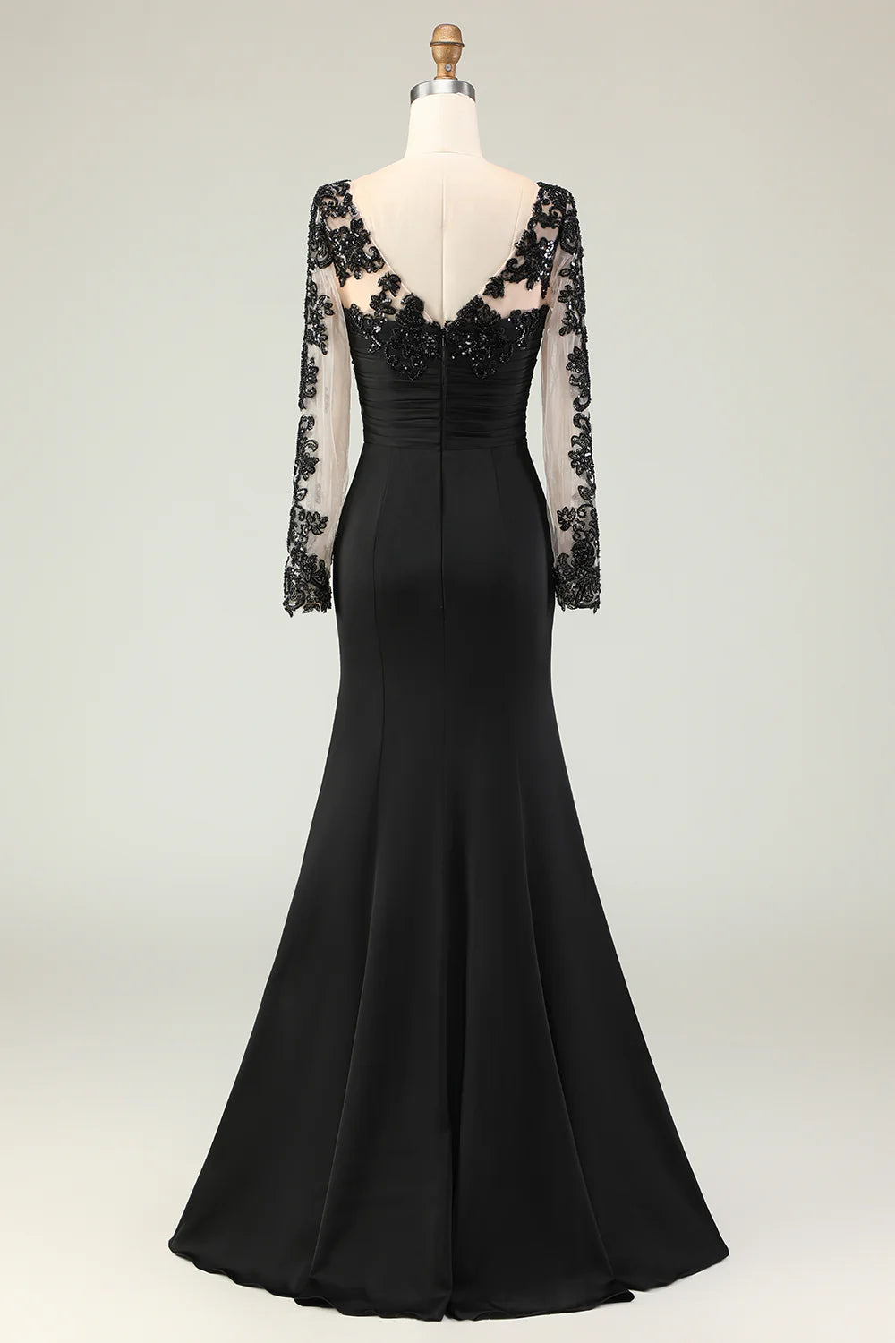 Mermaid V-Neck Long Black Prom Dress with Lace Appliques