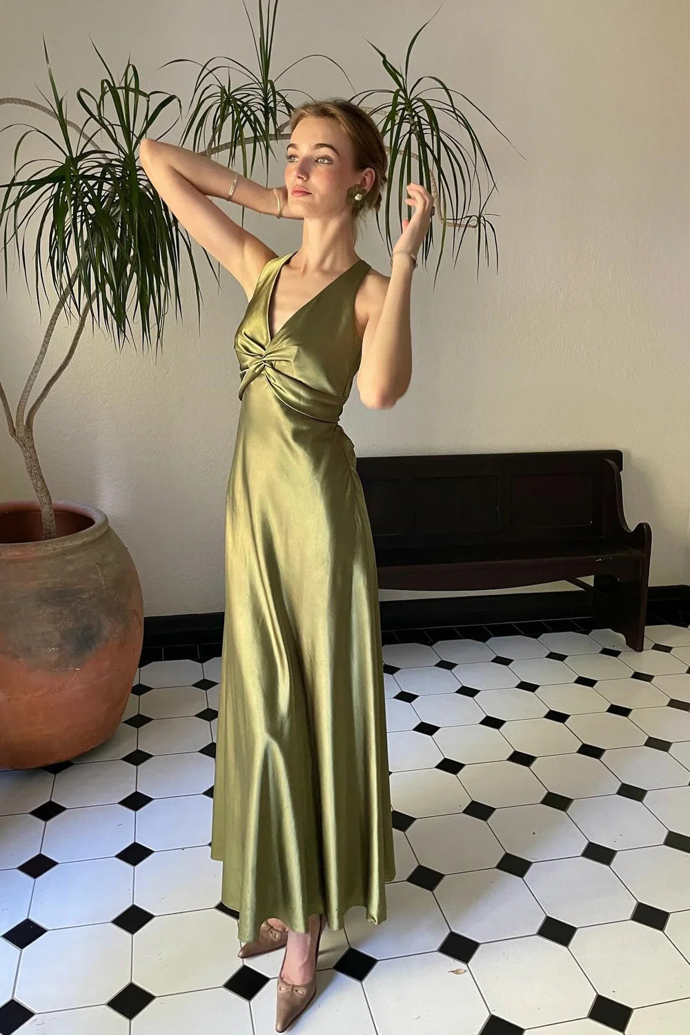 Olive Green Trendy Sheath Halter Neck Purple Long Party Dress with Open Back Bowknot