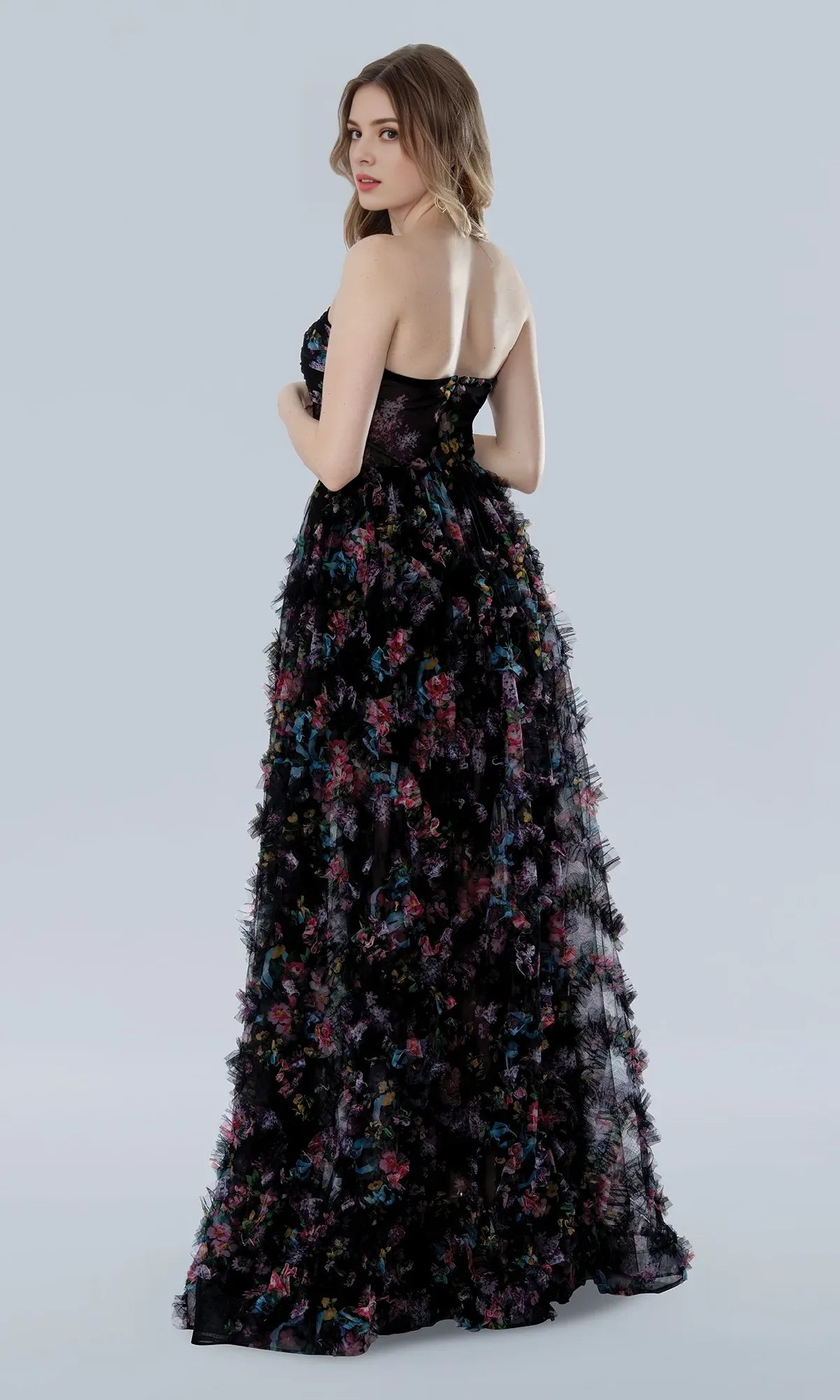 Strapless Prom Ball Gown A-line Black Elegant Sweep/Brush Train Sleeveless Evening Dress