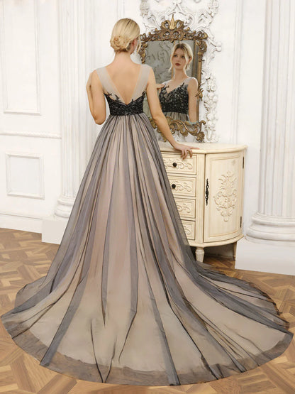 Tulle V-Neck Sleeveless Ball Gown Wedding Dresses With Beading