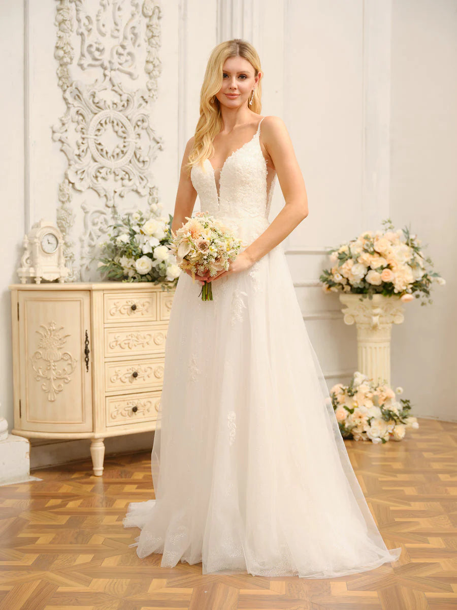 A-Line/Princess Spaghetti Straps Sleeveless Long Wedding Dresses With Appliques