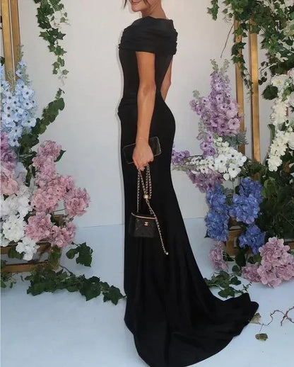 Black Square Neck Prom Dress With Short Sleeves And Ruched Waist Satin Mermaid Formal Prom Dress