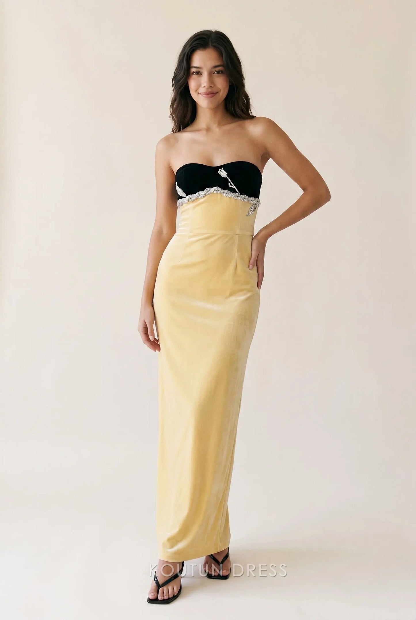 Black and Yellow Strapless Sweetheart Neck Velvet Crystal Embellished Mermaid Floor Length Prom Dress