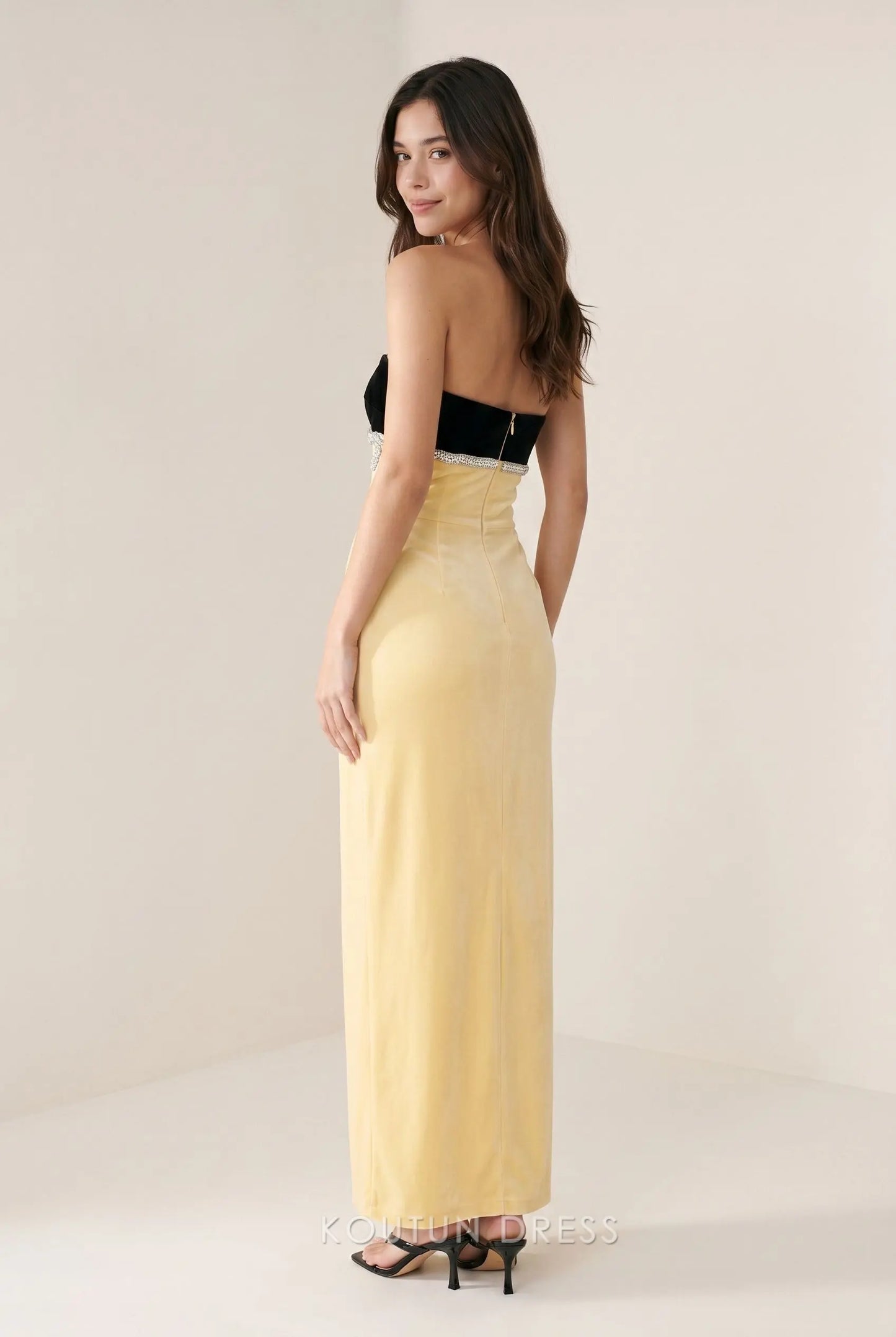 Black and Yellow Strapless Sweetheart Neck Velvet Crystal Embellished Mermaid Floor Length Prom Dress