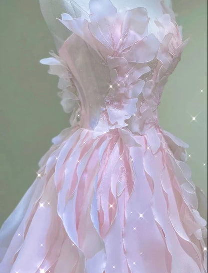 Blush Pink Strapless Prom Dress With 3D Petal Appliques Layered Ruffled Skirt And Romantic Fairy Tale A Line Formal Prom Dress