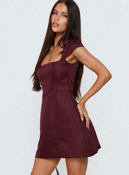 Burgundy Cap Sleeve Homecoming Dress with Square Neck and Form Fitting Silhouette for Formal Events and Homecoming Nights
