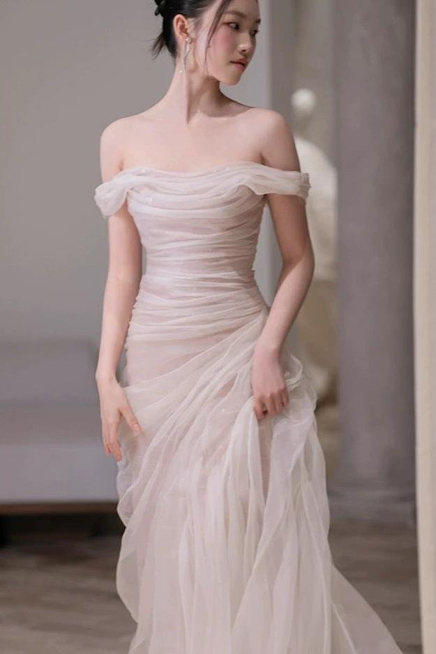 Champagne One Shoulder Prom Dress with Ruched Tulle and Sequin Lining for Formal Events and Prom Nights