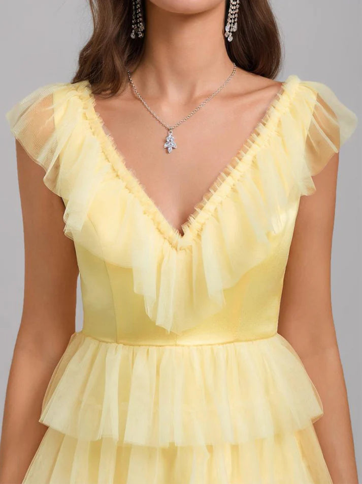 Side view of A-Line V-neck tulle short homecoming dress.