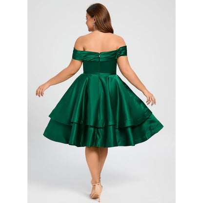 Charming A-Line Off-Shoulder Draped Tiered Emerald Green Short Homecoming Dress Plus Size