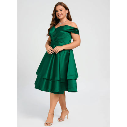 Charming A-Line Off-Shoulder Draped Tiered Emerald Green Short Homecoming Dress Plus Size