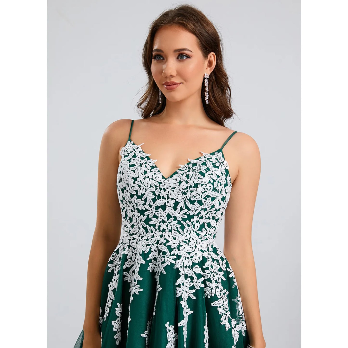 Charming A-Line Sweetheart Sleeveless Lace Emerald Green Short Homecoming Dress For Women