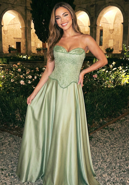 Chic Green Satin Off-the-Shoulder Lace-Up Back Formal Evening Party Dress