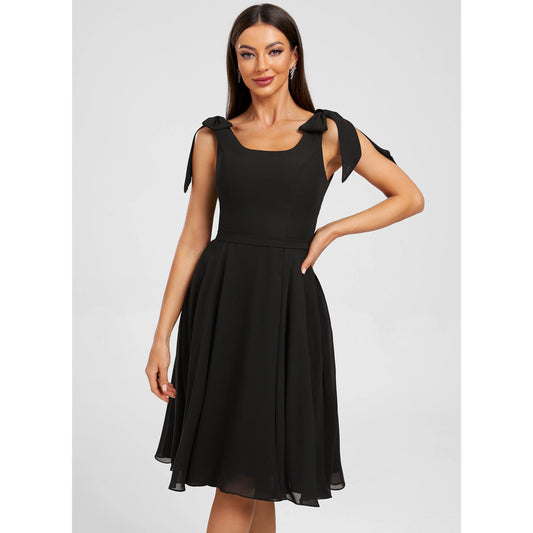 Chic A-Line Square Neck Bow-Tie Straps Pockets Black Knee-Length Homecoming Dress Women