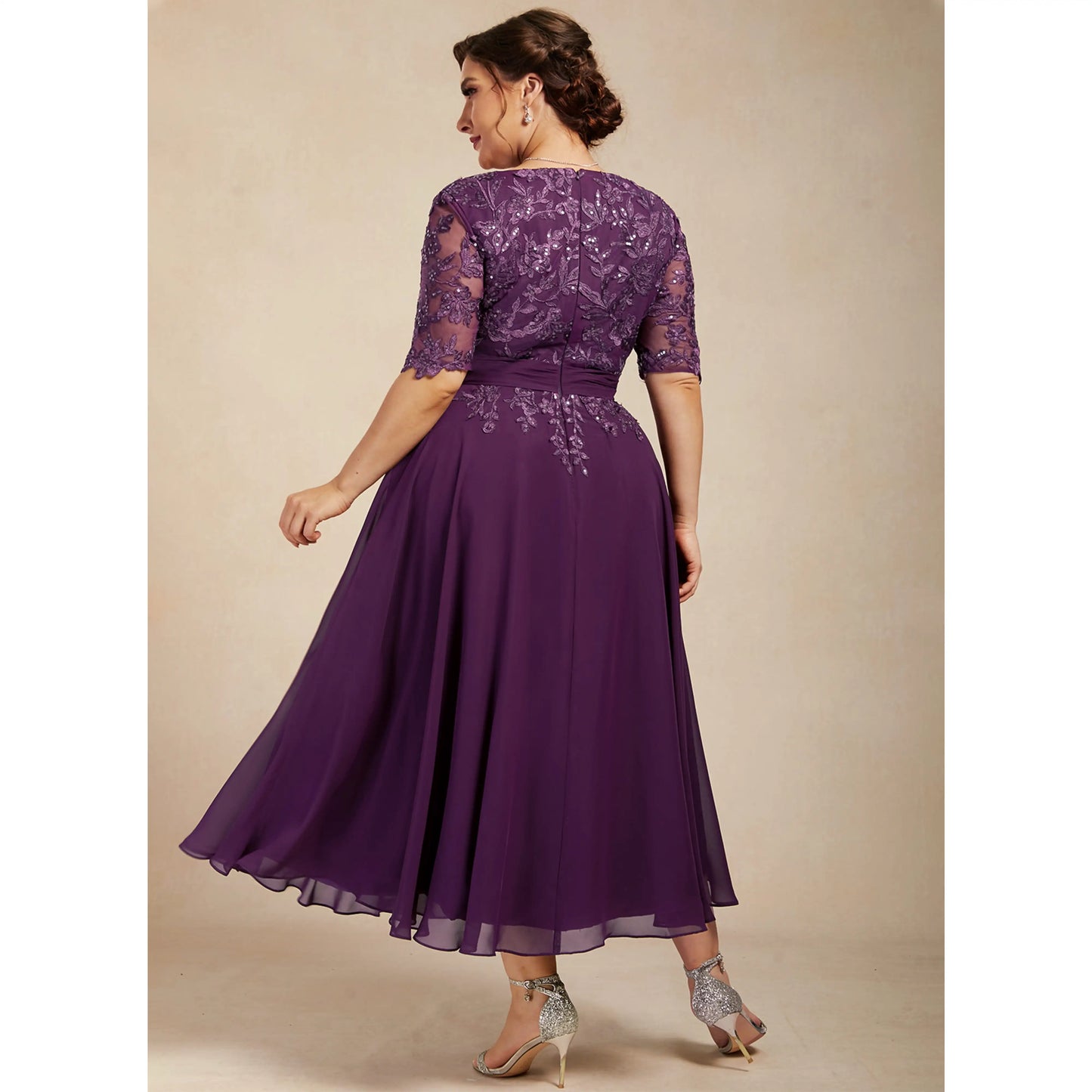 Chic A-Line V-Neck Half Sleeve Lace Purple Midi Mother of the Bride Gown