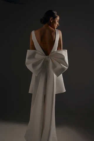 Chic A-Line V-Neck Sleeveless Backless Bow White Mini Wedding Dress