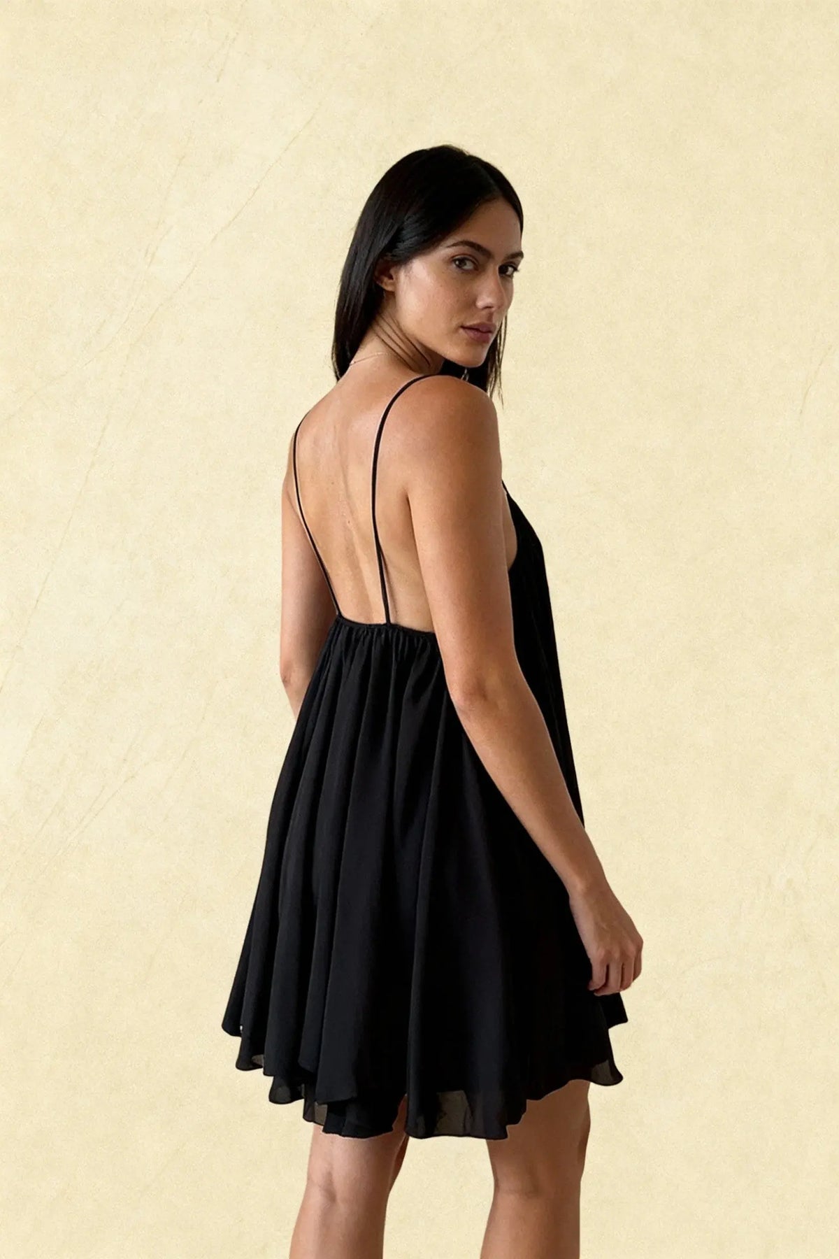 Chic A-Line V-Neck Sleeveless Pleated Ruffled White Short Homecoming Dresses Women's