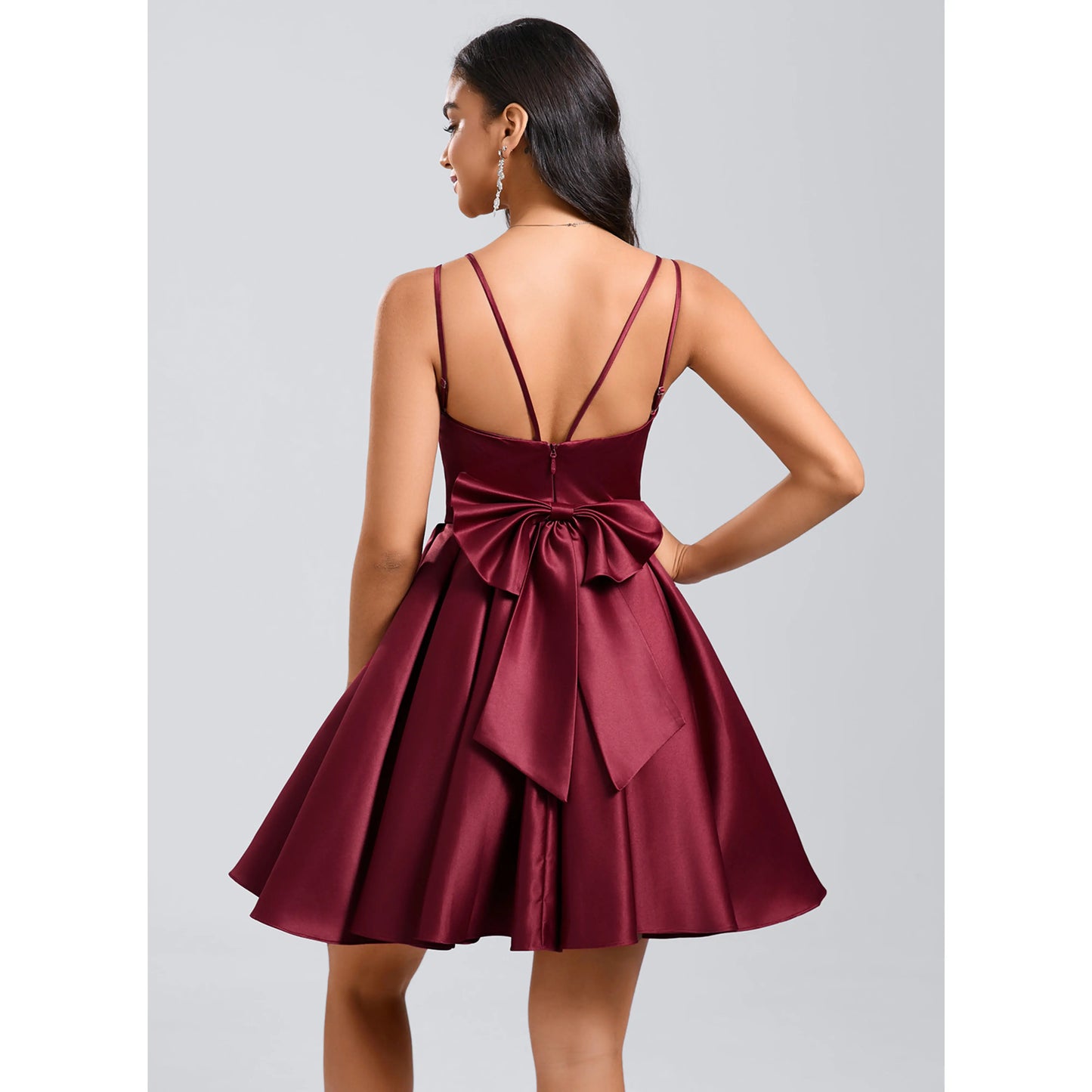 Chic A-Line V-Neck Strappy Pleated Burgundy Short Homecoming Dress