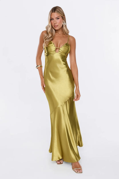Chic Fitted V-Neck Sleeveless Backless Cutout Gold Maxi Evening Dresses Women