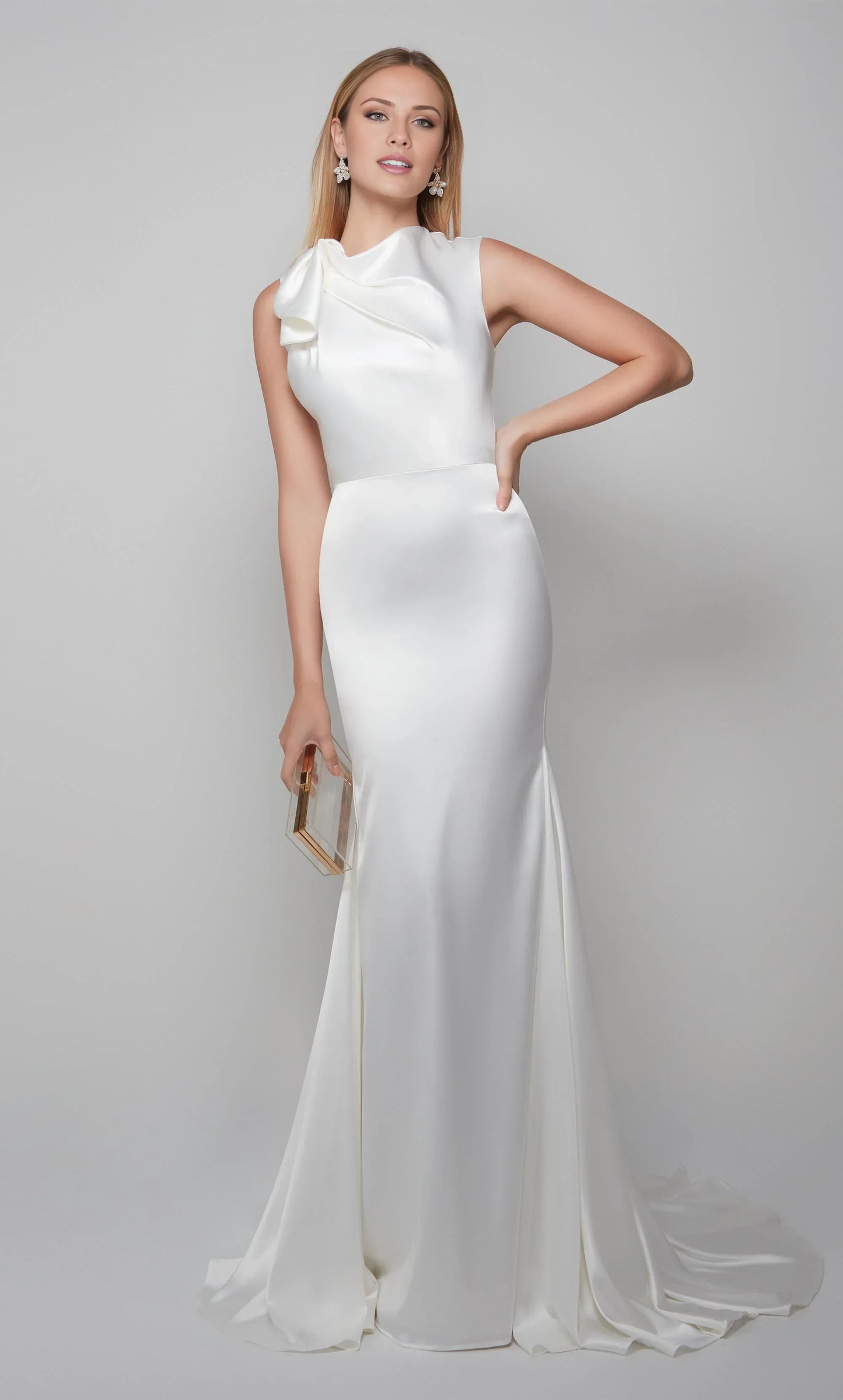 Chic Mermaid High Neck Sleeveless Draped White Floor-Length Wedding Gown