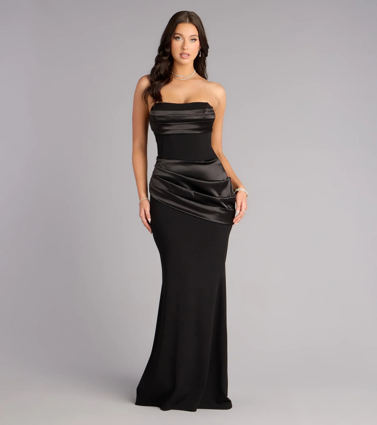 Chic Mermaid Strapless Pleated Satin Corset Back Black Floor-Length Evening Gown