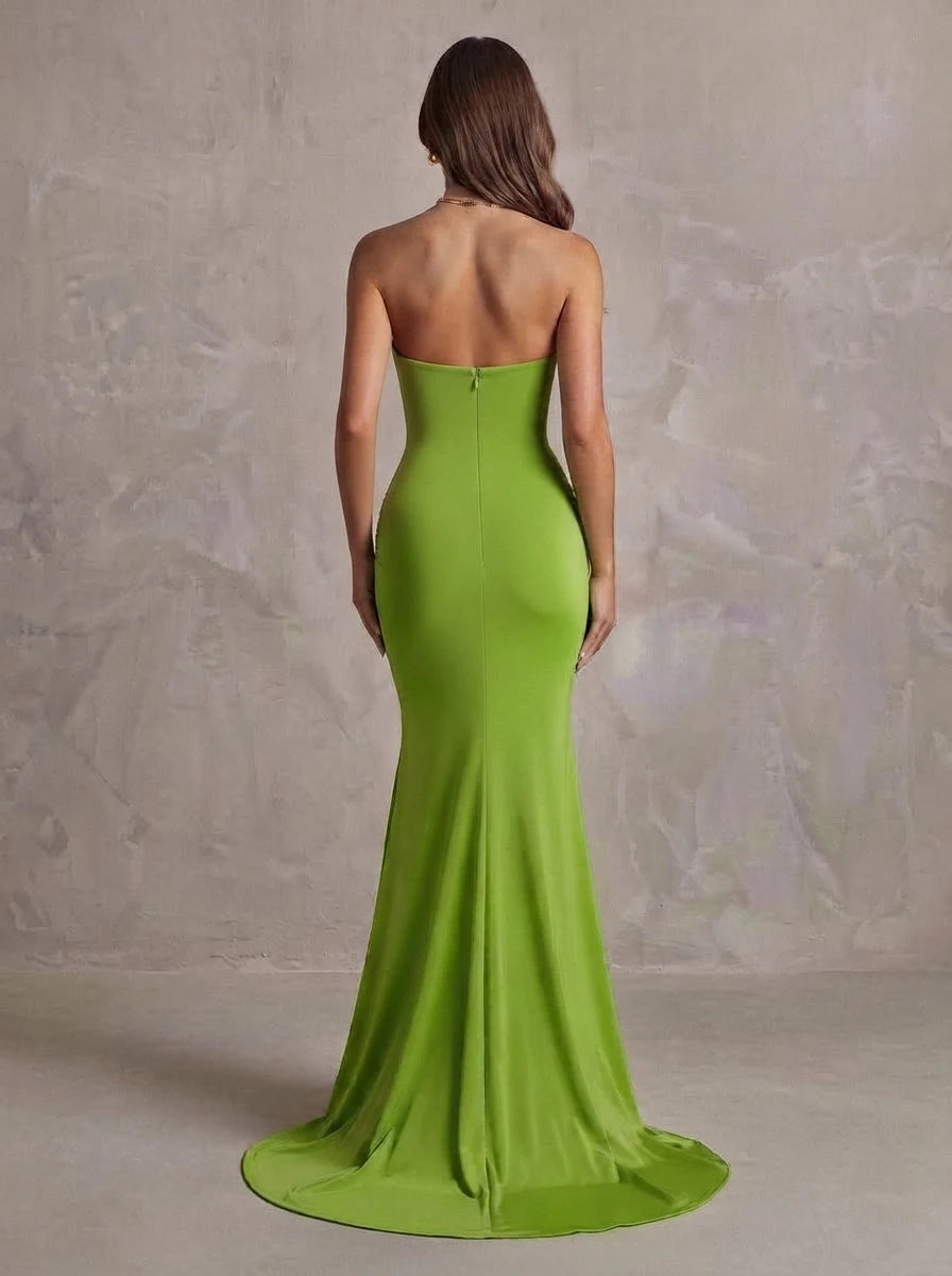 Chic Mermaid Strapless Sleeveless Ruched Backless Green Maxi Prom Dresses Women