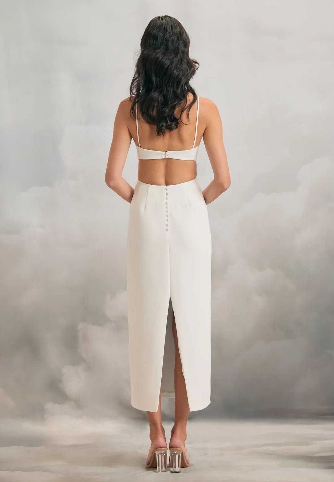 Chic Sheath Sweetheart Sleeveless Cutout Backless White Midi Wedding Dress for Women