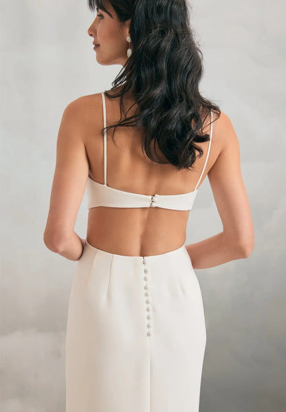 Chic Sheath Sweetheart Sleeveless Cutout Backless White Midi Wedding Dress for Women