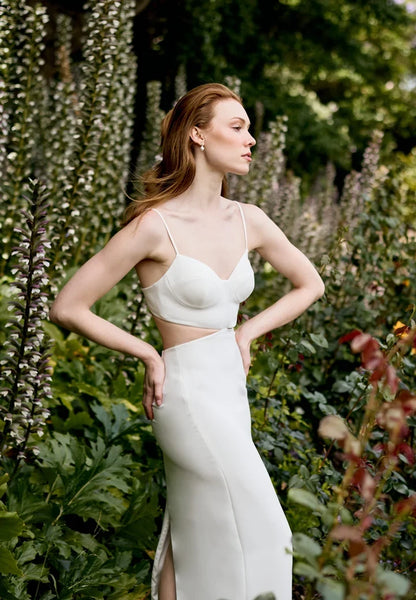 Chic Sheath Sweetheart Sleeveless Cutout Backless White Midi Wedding Dresses Women Gown