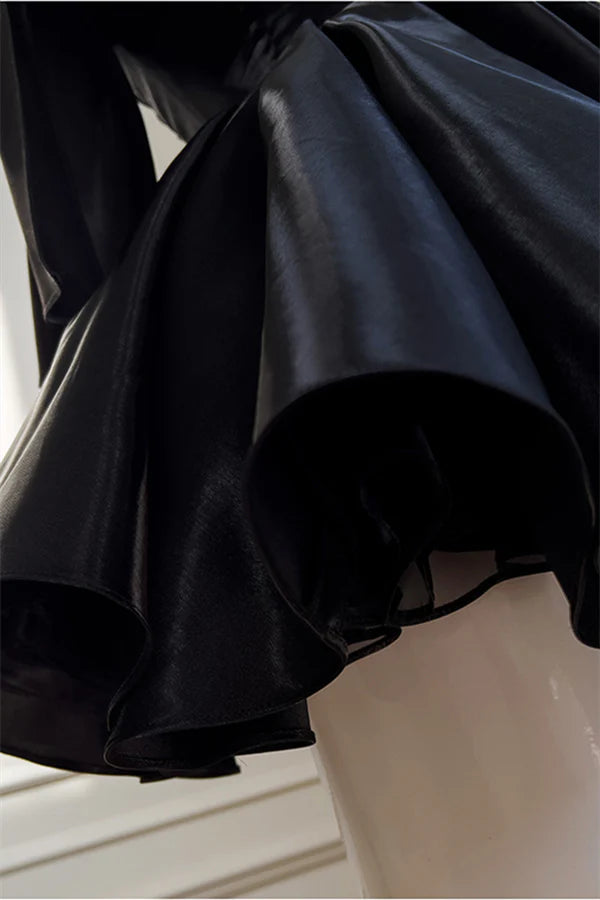 Detail of pleats on the Koutun Black Short Dress.