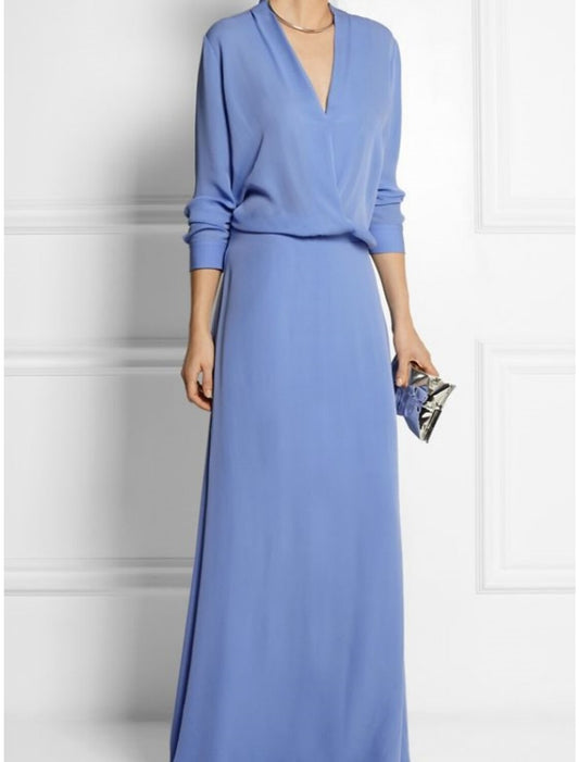 Back view of the elegant long sleeve V-neck chiffon sheath dress.