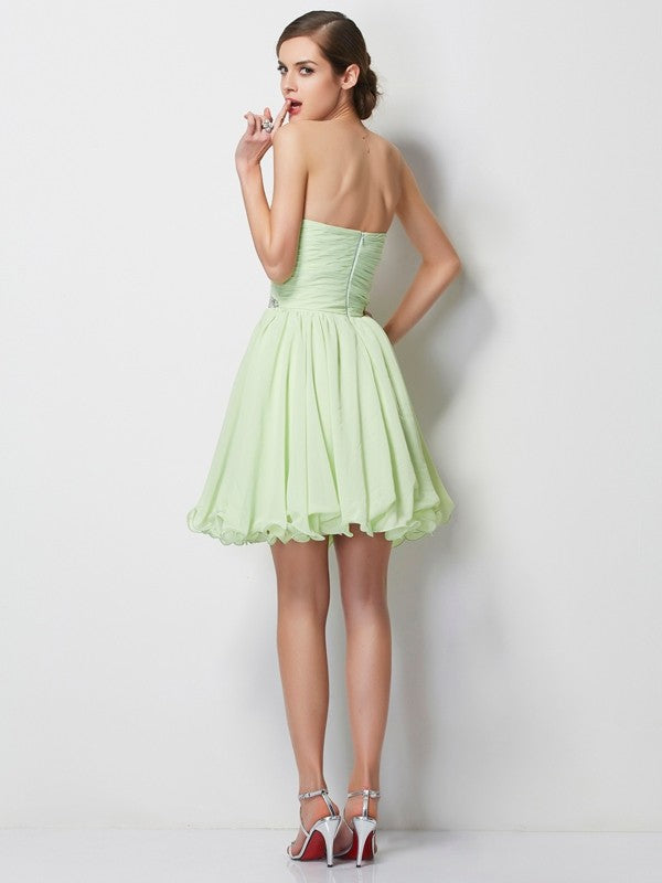 Back view of the A-Line sweetheart chiffon homecoming dress.