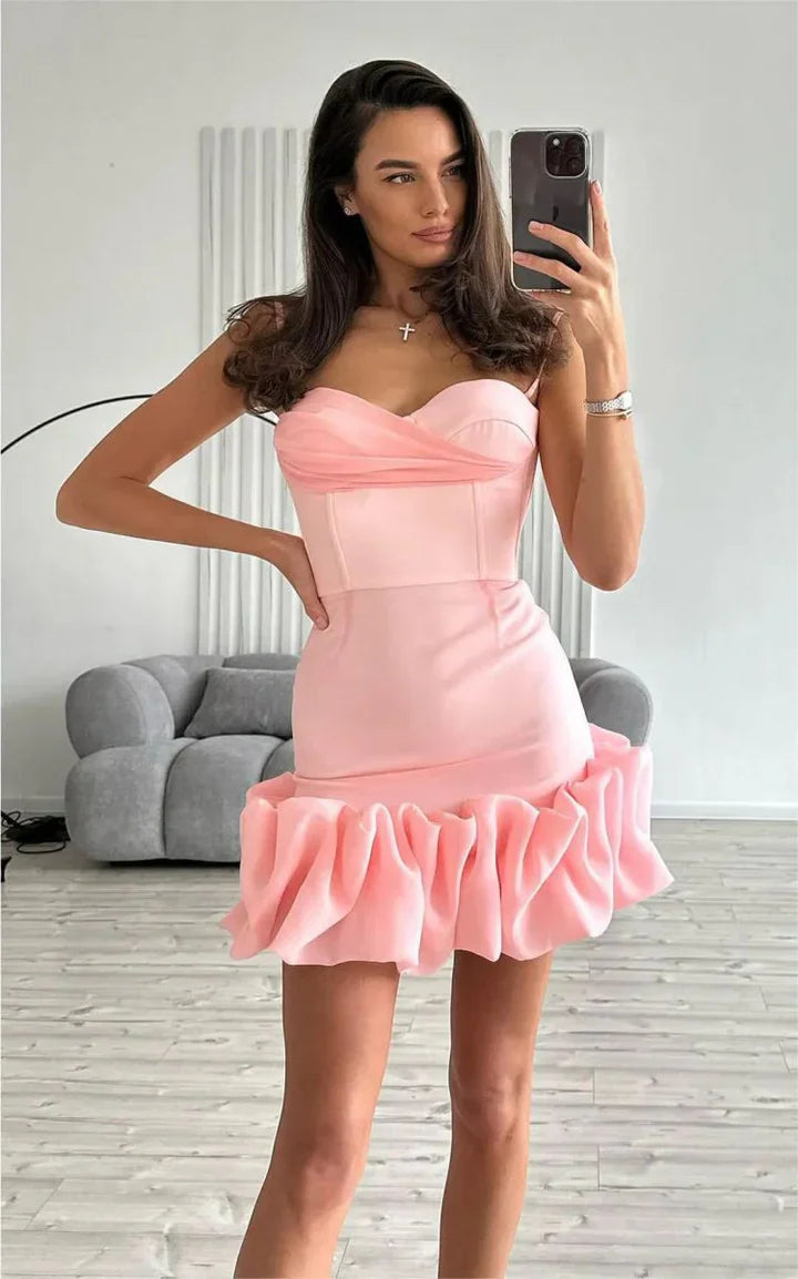 Back view of a sweetheart neckline cocktail dress.