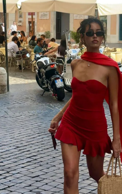 Elegant vintage sheath strapless red mini dress.