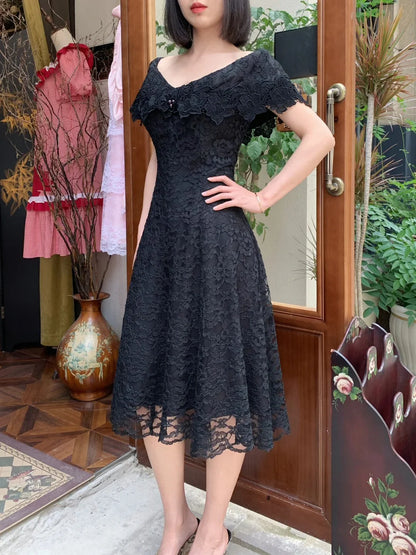 Elegant Black Off The Shoulder Prom Dress With Lace Overlay And Midi A Line Skirt For Formal Evening Party