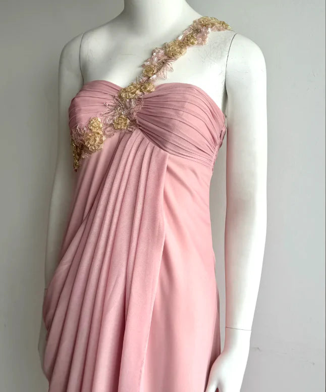 Elegant Blush Pink One Shoulder Prom Dress With Gold Floral Appliques And Draped Chiffon Skirt For Formal Evening Party