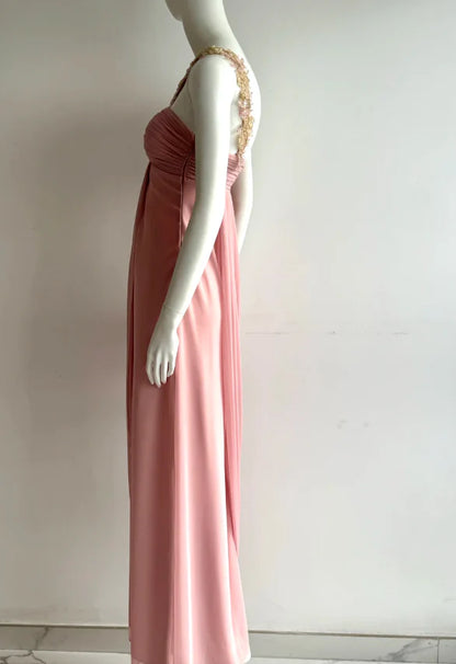 Elegant Blush Pink One Shoulder Prom Dress With Gold Floral Appliques And Draped Chiffon Skirt For Formal Evening Party