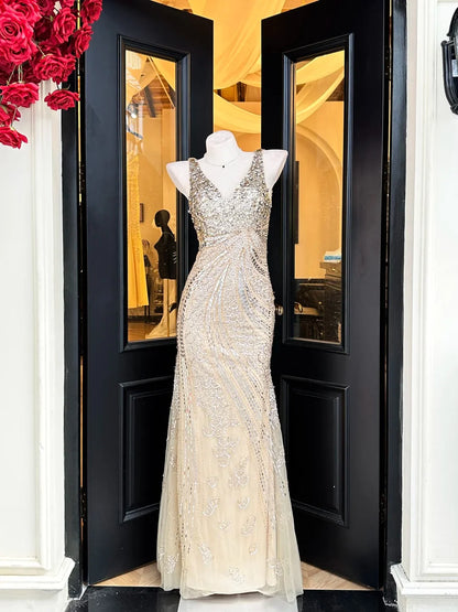 Elegant Champagne V Neck Prom Dress With Sleeveless Design Full Sequin Embellishment And Mermaid Tulle Skirt For Formal Evening Party