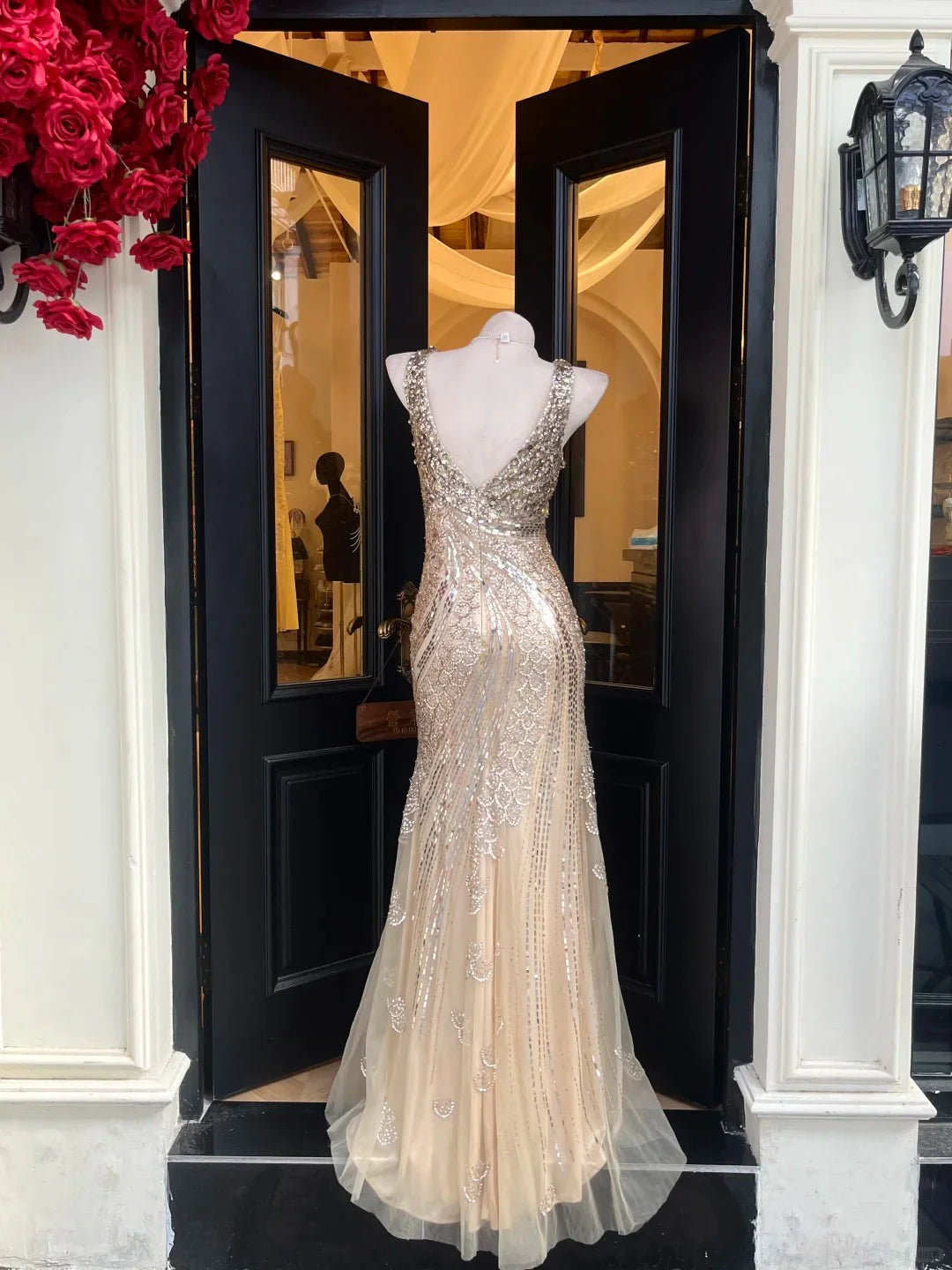 Elegant Champagne V Neck Prom Dress With Sleeveless Design Full Sequin Embellishment And Mermaid Tulle Skirt For Formal Evening Party