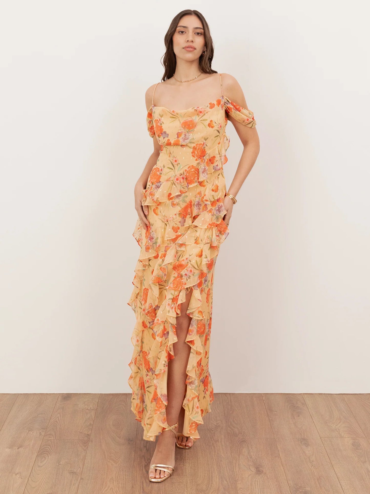 Elegant Cold Shoulder Spaghetti Strap Floral Print Tiered Ruffle High Slit Chiffon Maxi Prom Dress For Formal Evening Gala Wedding Guest Bridesmaid