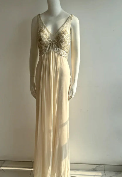 Elegant Cream Empire Waist Prom Dress With Beaded Bodice V Back And Flowing Chiffon Skirt For Formal Evening Party