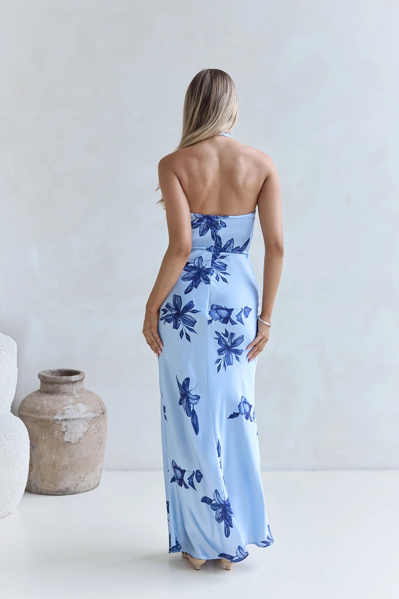 Elegant Halter Neck Deep V Tie Front Floral Print Satin Bodycon Maxi Prom Dress For Wedding Guest Bridal Shower Formal Evening