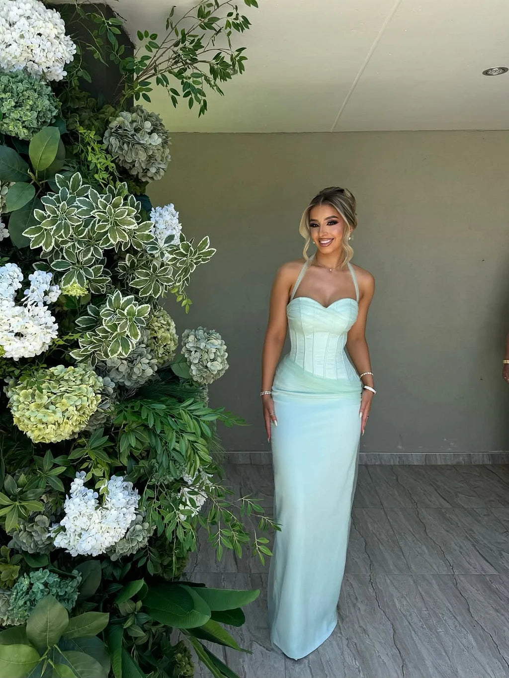 Elegant Halter Neck Sweetheart Corset Bodice Mesh Overlay Maxi Prom Dress For Formal Evening Wedding Guest